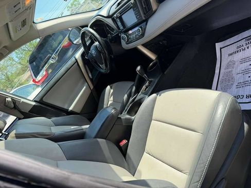Used 2014 Toyota RAV4 Limited AWD/4WD image 17