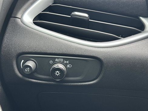 Used 2023 Chevrolet Malibu LT image 25