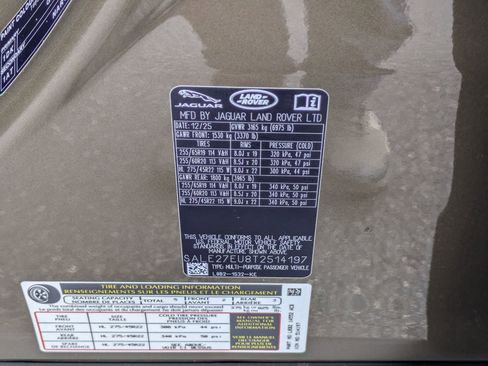 New 2026 Land Rover Defender 110 X-Dynamic SE image 36