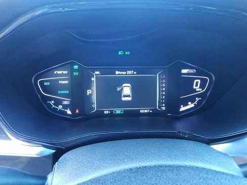 Used 2020 Kia Niro EX Premium FWD image 21