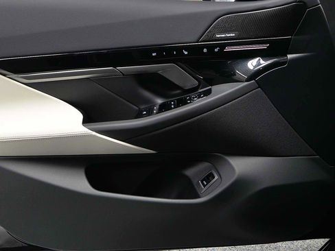 New 2026 BMW 530i w/ M Sport Package image 7