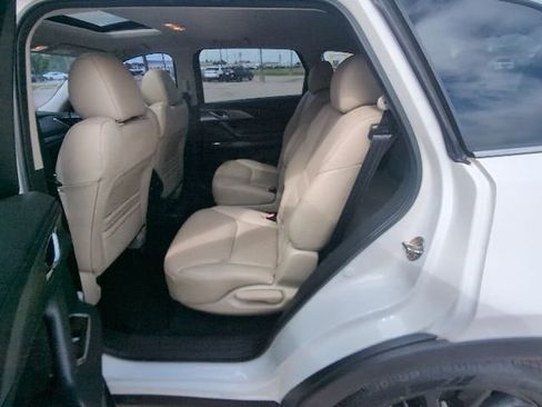 Used 2023 MAZDA CX-9 Touring Plus AWD/4WD image 12