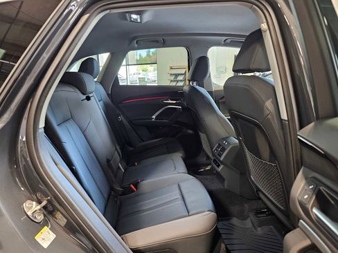 New 2025 Audi Q5 Premium image 12