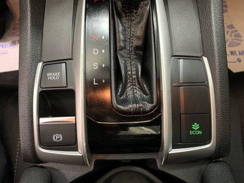 Used 2018 Honda Civic EX image 9