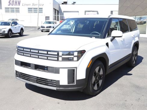 New 2026 Hyundai Santa Fe SE image 9