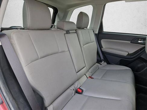 Used 2015 Subaru Forester 2.5i Limited image 18