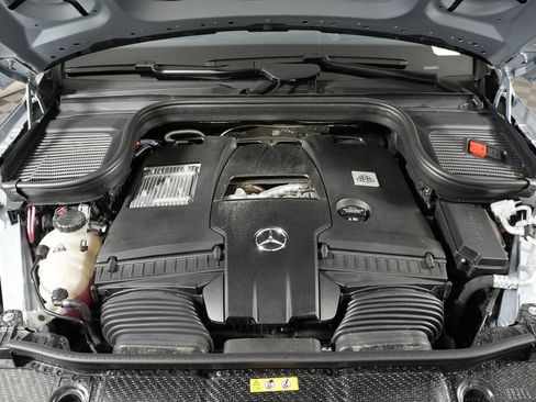 Used 2026 Mercedes-Benz Maybach GLS 600 4MATIC image 48