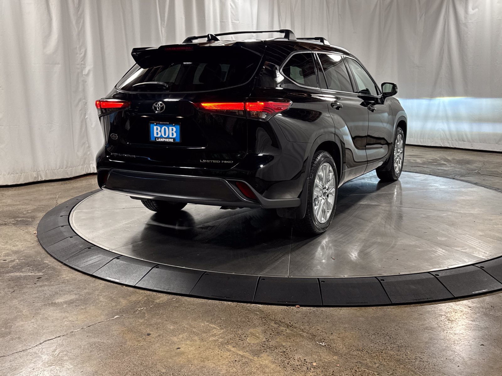 Used 2022 Toyota Highlander Limited AWD/4WD image 8