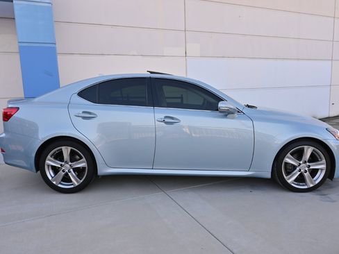 Used 2011 Lexus IS 250 w/ Premium Pkg Value Edition image 7