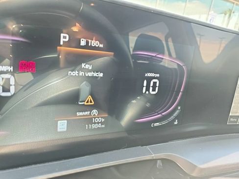 Certified 2024 Kia Telluride LX AWD/4WD image 2