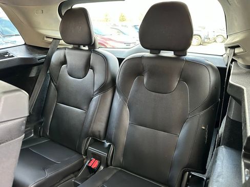 Used 2019 Volvo XC90 T6 Momentum w/ Advanced Package image 17