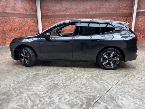 Used 2026 BMW iX xDrive45 image 2