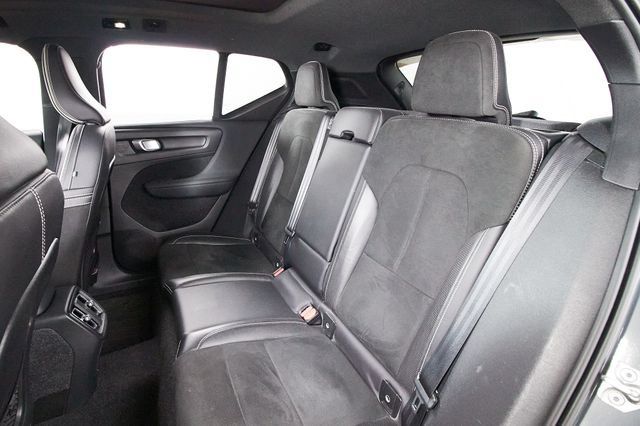 Used 2021 Volvo XC40 P8 Recharge w/ Advanced Package AWD/4WD image 21