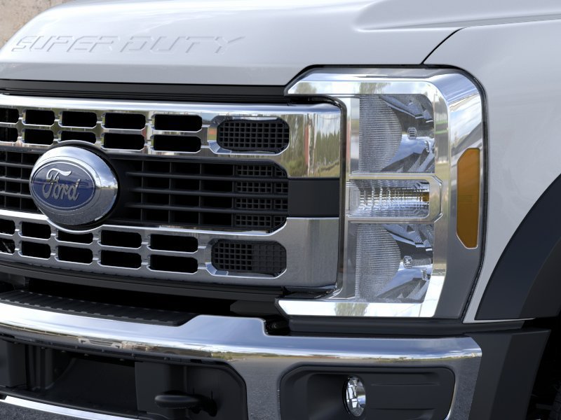 New 2025 Ford F550 2WD SuperCab Super Duty image 17