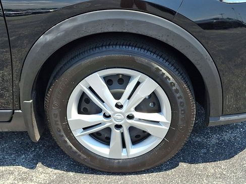 Used 2025 Nissan Kicks Play S FWD image 8