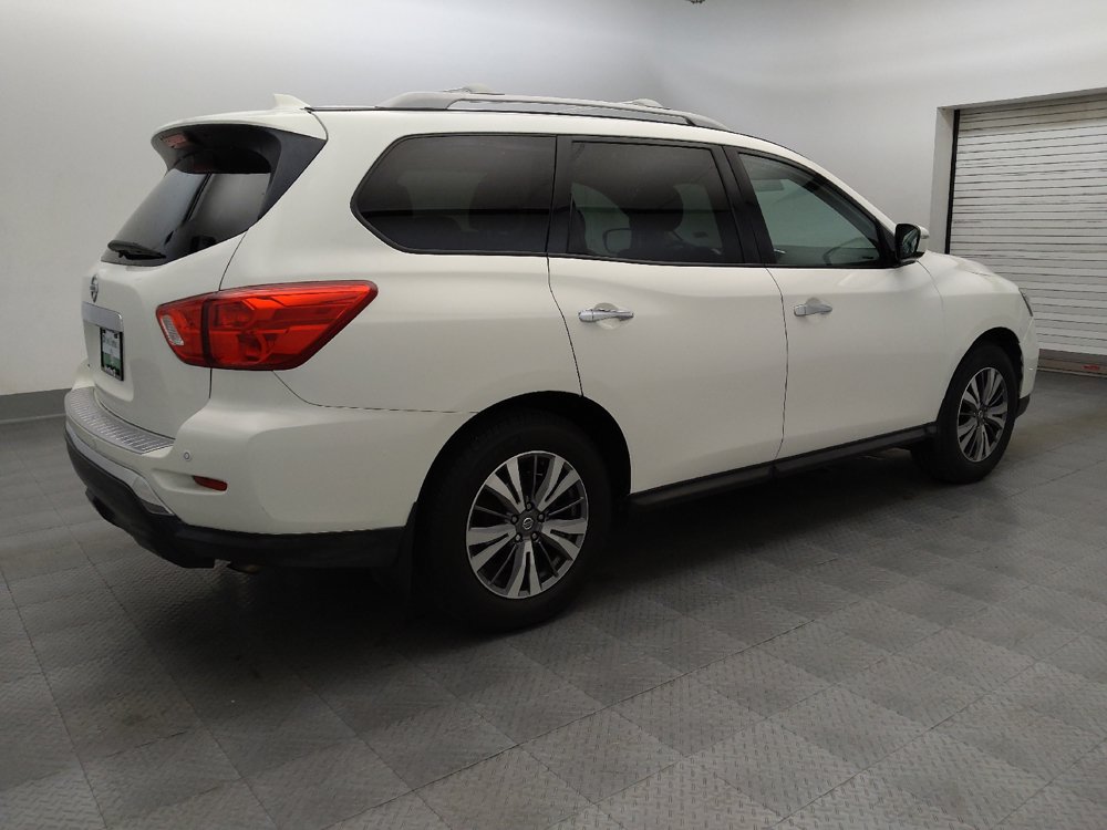 Used 2020 Nissan Pathfinder S FWD image 10