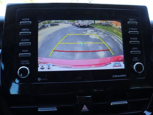 Used 2021 Toyota Camry SE image 28