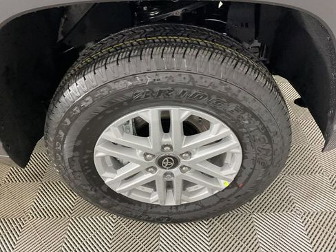 New 2026 Toyota Tundra SR5 image 10
