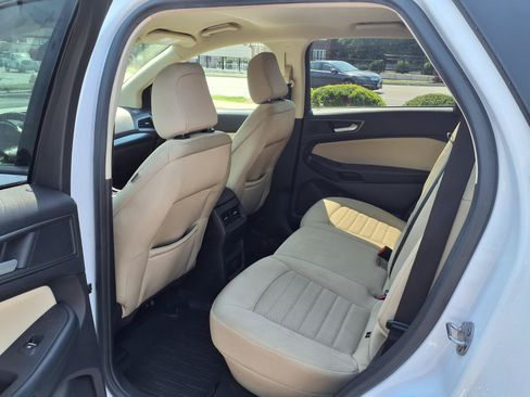 Used 2020 Ford Edge SE AWD/4WD image 21