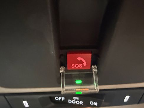 Used 2025 Honda Accord LX image 34