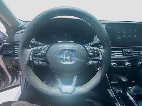 Used 2021 Honda Accord LX image 10