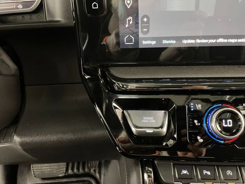 Certified 2022 GMC Sierra 1500 AT4 w/ AT4 Premium Package AWD/4WD image 7