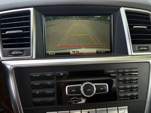 Used 2014 Mercedes-Benz ML 350 BlueTEC 4MATIC image 12