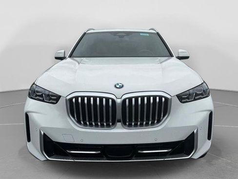 New 2026 BMW X5 sDrive40i w/ Parking Assistance Package RWD image 2