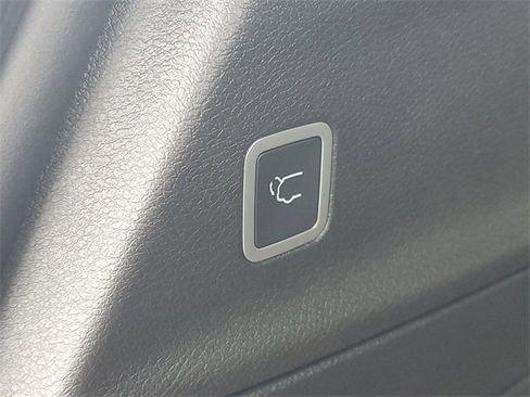 New 2026 Chrysler Pacifica Select image 8