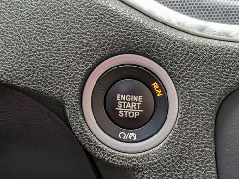 Certified 2018 Dodge Charger R/T RWD image 25
