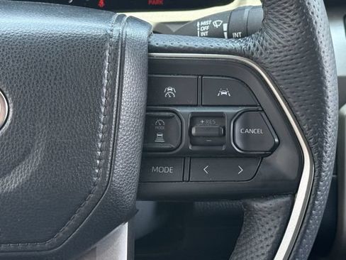 Used 2024 Toyota Tacoma TRD Sport AWD/4WD image 15