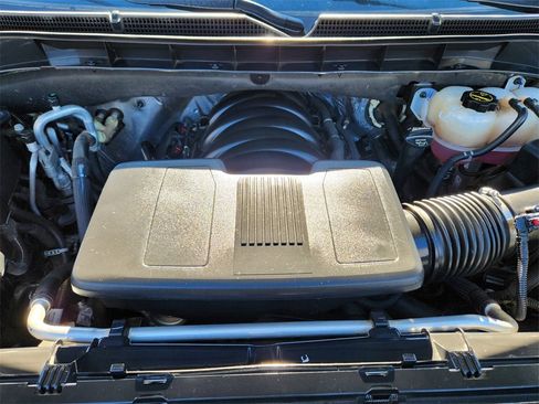 Used 2024 GMC Yukon XL Denali w/ Advanced Technology Package image 24