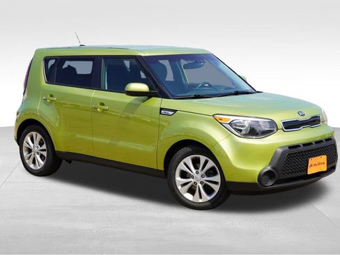 Used 2015 Kia Soul + FWD image 1