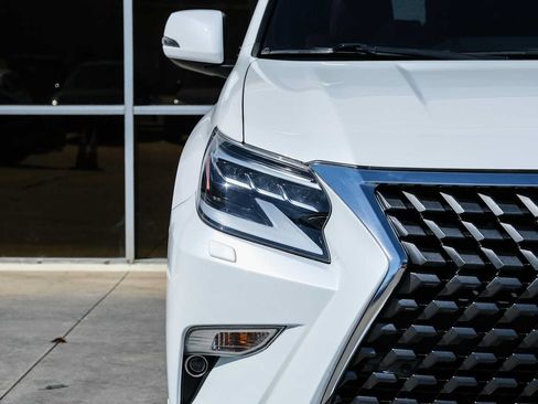 Used 2021 Lexus GX 460 Premium w/ Premium Package AWD/4WD image 4