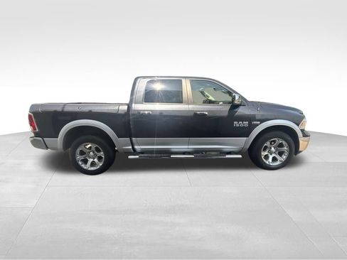 Used 2016 RAM 1500 Laramie w/ Convenience Group AWD/4WD image 8