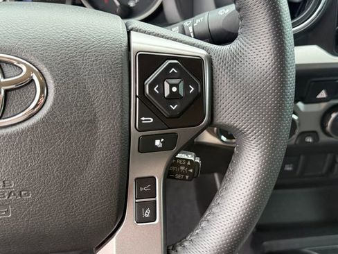 Used 2023 Toyota Tacoma SR5 w/ Technology Package AWD/4WD image 17