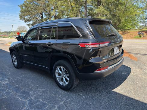 Used 2023 Jeep Grand Cherokee Limited w/ Trailer Tow Prep Group (B) image 5