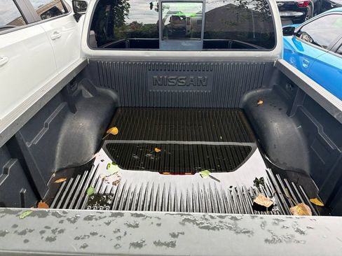 Used 2019 Nissan Frontier SV RWD image 7