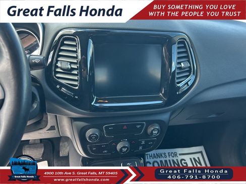 Used 2019 Jeep Compass Limited AWD/4WD image 15