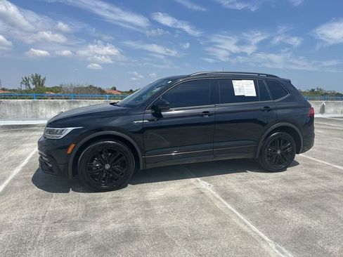 Used 2021 Volkswagen Atlas Cross Sport SE w/ Panoramic Sunroof Package image 20