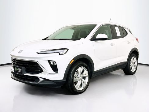 Used 2025 Buick Encore GX Preferred image 3