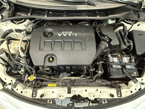 Used 2010 Toyota Corolla LE image 37