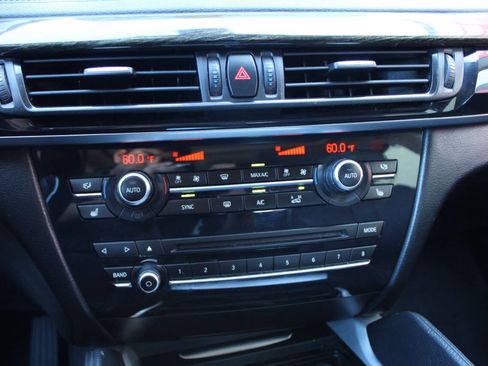 Used 2015 BMW X6 xDrive35i image 17