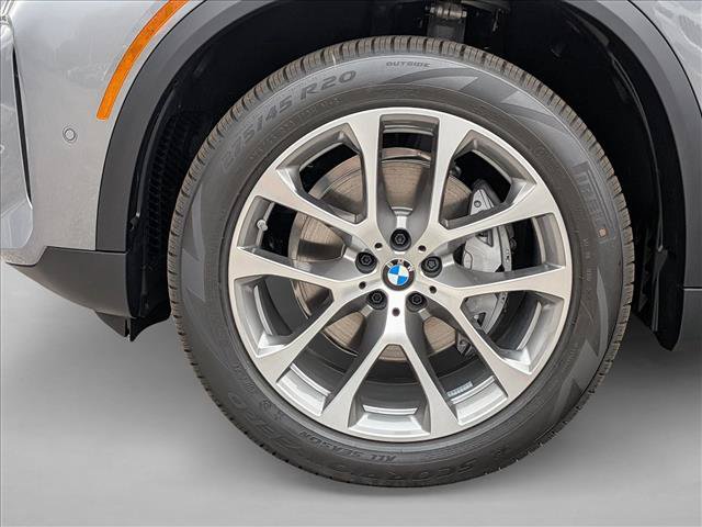Certified 2026 BMW X5 xDrive40i w/ Premium Package AWD/4WD image 9