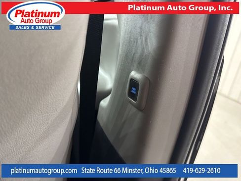 Used 2018 Toyota Sienna Limited Premium image 36