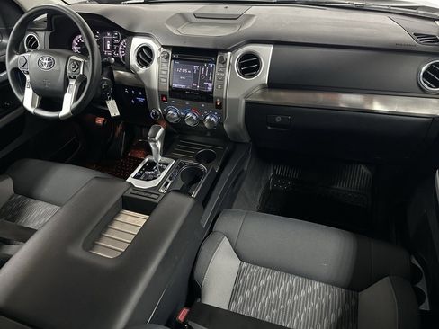 Used 2018 Toyota Tundra SR5 image 12