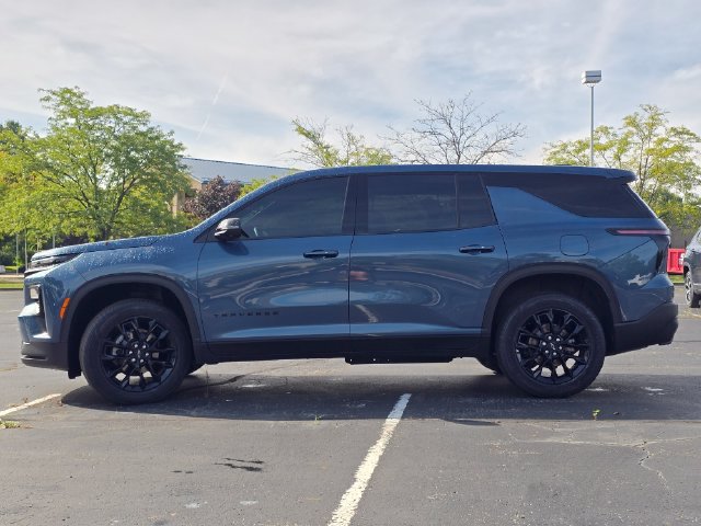 Used 2024 Chevrolet Traverse LS w/ Midnight/Sport Edition FWD image 20
