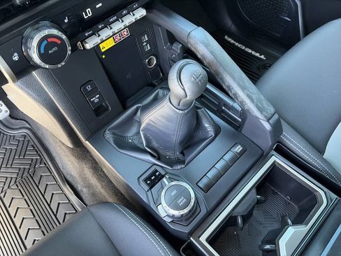 Used 2024 Toyota Tacoma TRD Sport w/ TRD Sport Upgrade Package image 37