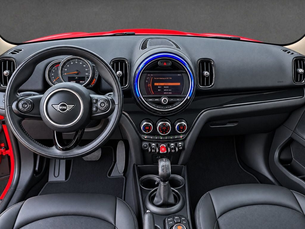 Used 2019 MINI Cooper Countryman FWD image 3