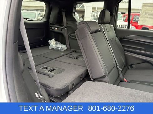 New 2026 Jeep Grand Cherokee L Laredo image 16